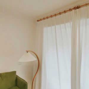 รางไม้ผ้าม่าน ราวผ้าม่านไม้สัก (คลิกดูรายละเอียด)